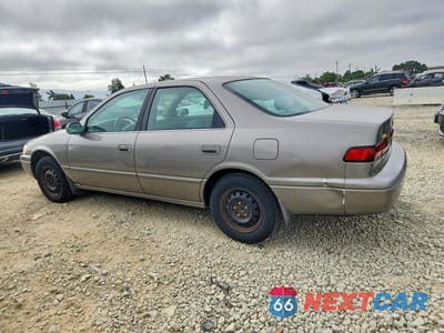 Drugie zdjęcie samochodu z przodu: 1999 TOYOTA CAMRY LE VIN:4T1BG22K5XU528985 - miniatura