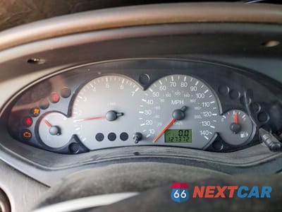 Zdjęcie 9 z 12 samochodu: 2003 FORD FOCUS ZX5 VIN:3FAFP37Z13R191398 - miniatura
