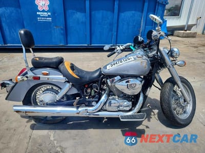 2005 HONDA VT750 CA JH2RC50325M102249 - główne zdjęcie licytacji z USA - miniatura