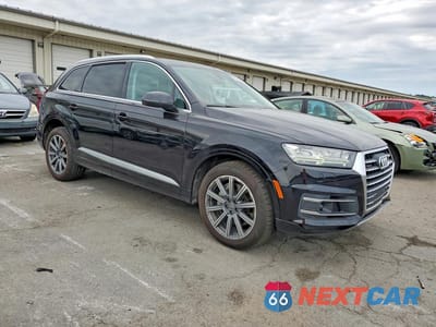 Czwarte zdjęcie samochodu z boku: 2018 AUDI Q7 PREMIUM PLUS VIN:WA1LHBF76JD028590 - miniatura