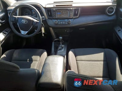 Zdjęcie 8 z 13 samochodu: 2017 TOYOTA RAV4 XLE VIN:2T3WFREV5HW337904 - miniatura