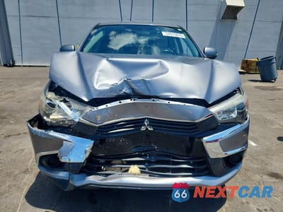 Piąte zdjęcie samochodu w środku: 2017 MITSUBISHI OUTLANDER SPORT ES VIN:JA4AP3AU5HZ067584 - miniatura