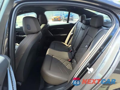 Zdjęcie 12 z 15 samochodu: 2026 BMW 530 XI VIN:WBA53FJ0XTCW69911 - miniatura