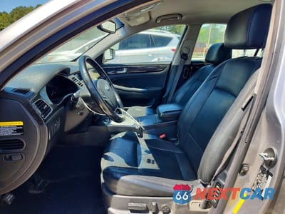 Zdjęcie 7 z 12 samochodu: 2012 HYUNDAI GENESIS 3.8L VIN:KMHGC4DD2CU152249 - miniatura