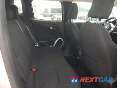 Zdjęcie 11 z 13 samochodu: 2018 JEEP RENEGADE LATITUDE VIN:ZACCJBBB7JPJ21525 - miniatura