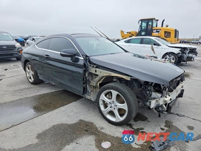 Czwarte zdjęcie samochodu z boku: 2017 MERCEDES-BENZ C 300 VIN:WDDWJ4JB3HF369741 - miniatura