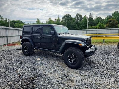 Czwarte zdjęcie samochodu z boku: 2025 JEEP WRANGLER SPORT VIN:1C4RJXDG3SW566884 - miniatura