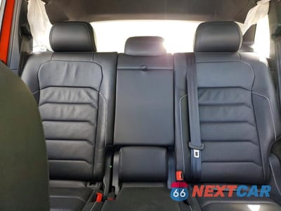 Zdjęcie 10 z 13 samochodu: 2018 VOLKSWAGEN TIGUAN SEL PREMIUM VIN:3VV4B7AX4JM192930 - miniatura