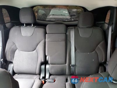 Zdjęcie 10 z 14 samochodu: 2016 JEEP CHEROKEE LATITUDE VIN:1C4PJMCS7GW214183 - miniatura