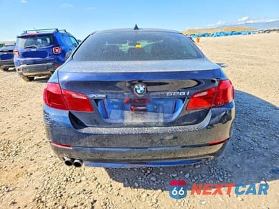 Zdjęcie 6 z 12 samochodu: 2013 BMW 528 XI VIN:WBAXH5C56DDW13490 - miniatura