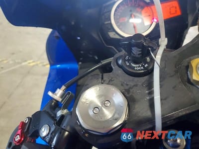 Zdjęcie 8 z 9 samochodu: 2021 SUZUKI GSX-R600 VIN:JS1GN7FA5M7100112 - miniatura