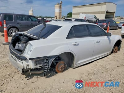 Trzecie zdjęcie samochodu z tyłu: 2023 CHRYSLER 300 S VIN:2C3CCABT9PH561213 - miniatura
