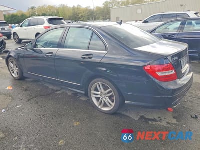 Drugie zdjęcie samochodu z przodu: 2012 MERCEDES-BENZ C 300 4MATIC VIN:WDDGF8BB8CR193157 - miniatura