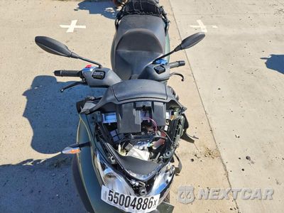 Piąte zdjęcie samochodu w środku: 2020 VESPA/PIAG MP3 500 VIN:ZAPTA10X3L5000013 - miniatura