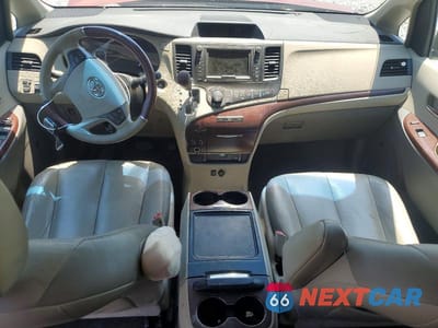Zdjęcie 8 z 13 samochodu: 2012 TOYOTA SIENNA LIMITED 7-PASSENGER VIN:5TDYK3DC9CS236067 - miniatura