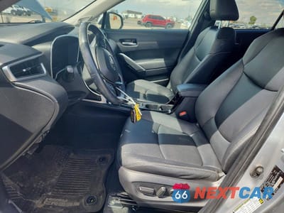 Zdjęcie 7 z 13 samochodu: 2023 TOYOTA COROLLA CROSS XLE VIN:7MUDAABG8PV048146 - miniatura