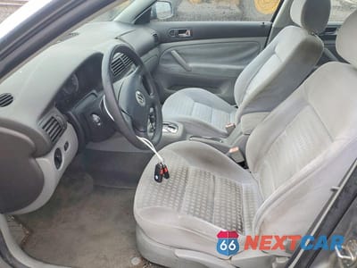 Zdjęcie 7 z 12 samochodu: 2002 VOLKSWAGEN PASSAT GLS VIN:WVWPD63B92P368223 - miniatura
