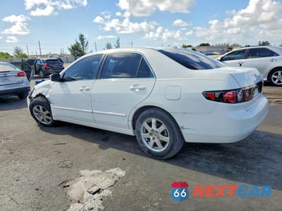 Drugie zdjęcie samochodu z przodu: 2005 HONDA ACCORD LX VIN:1HGCM66515A006013 - miniatura