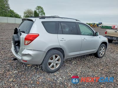 Trzecie zdjęcie samochodu z tyłu: 2008 TOYOTA RAV4 LIMITED VIN:JTMZD31V386058216 - miniatura