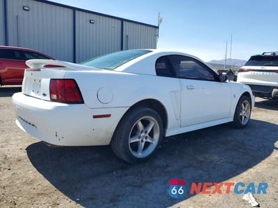 Trzecie zdjęcie samochodu z tyłu: 2000 FORD MUSTANG VIN:1FAFP4045YF221107 - miniatura