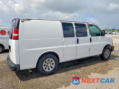 Trzecie zdjęcie samochodu z tyłu: 2010 CHEVROLET EXPRESS 1500 CARGO DELIVERY VAN VIN:1GCUGADX8A1171259 - miniatura
