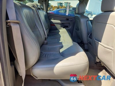 Zdjęcie 10 z 12 samochodu: 2006 GMC NEW SIERRA K1500 VIN:2GTEK13T261160308 - miniatura