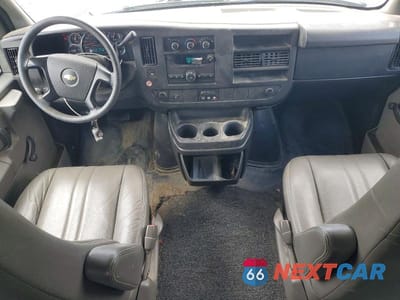 Zdjęcie 8 z 13 samochodu: 2013 CHEV EXPRESS G1500 VIN:1GCSGAFX2D1190429 - miniatura