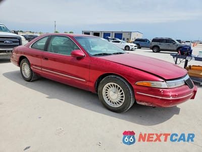 Czwarte zdjęcie samochodu z boku: 1995 LINCOLN MARK VIII BASE VIN:1LNLM91V2SY644728 - miniatura