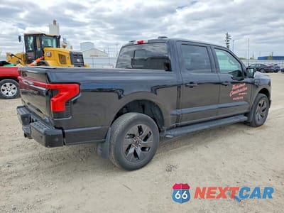 Trzecie zdjęcie samochodu z tyłu: 2022 FORD F150 LIGHTNING PRO VIN:1FT6W1EVXNWG10821 - miniatura