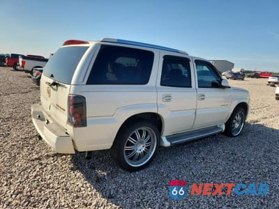 Trzecie zdjęcie samochodu z tyłu: 2005 CADILLAC ESCALADE LUXURY VIN:1GYEK63N35R111309 - miniatura