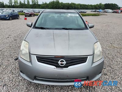 Piąte zdjęcie samochodu w środku: 2010 NISSAN SENTRA 2.0 VIN:3N1AB6AP1AL669883 - miniatura