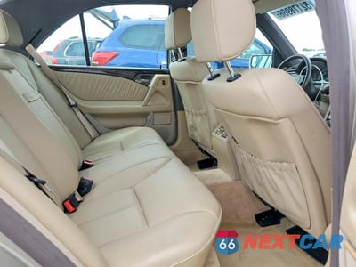 Zdjęcie 10 z 12 samochodu: 1996 MERCEDES-BENZ E 320 VIN:WDBJF55FXTJ014515 - miniatura