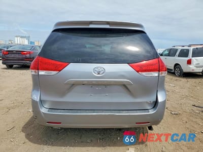 Zdjęcie 6 z 13 samochodu: 2012 TOYOTA SIENNA XLE 8-PASSENGER VIN:5TDYK3DC8CS217039 - miniatura