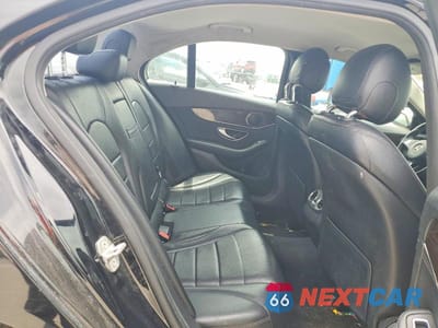 Zdjęcie 10 z 12 samochodu: 2015 MERCEDES-BENZ C 300 VIN:55SWF4JB6FU079943 - miniatura
