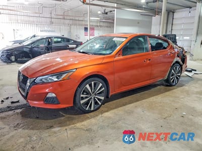2021 NISSAN ALTIMA SR 1N4BL4CW4MN385908 - główne zdjęcie licytacji z USA - miniatura