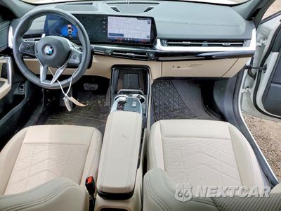 Zdjęcie 8 z 13 samochodu: 2025 BMW X2 XDRIVE28I VIN:WBX63GM07S5160602 - miniatura