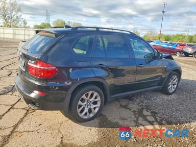 Trzecie zdjęcie samochodu z tyłu: 2012 BMW X5 XDRIVE35I VIN:5UXZV4C51CL744926 - miniatura
