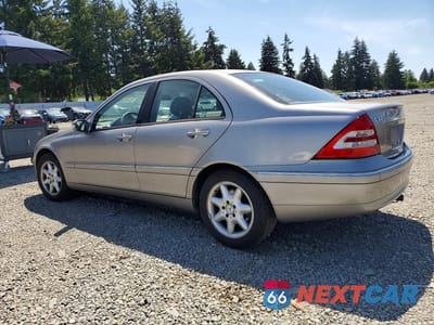Drugie zdjęcie samochodu z przodu: 2004 MERCEDES-BENZ C 320 VIN:WDBRF64J54F509952 - miniatura