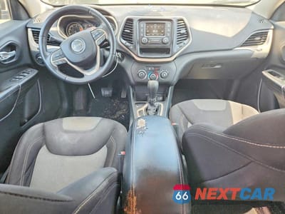 Zdjęcie 8 z 12 samochodu: 2016 JEEP CHEROKEE SPORT VIN:1C4PJLAB0GW329799 - miniatura