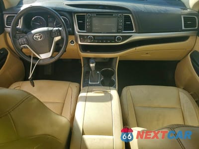 Zdjęcie 8 z 13 samochodu: 2014 TOYOTA HIGHLANDER XLE VIN:5TDKKRFH6ES022982 - miniatura