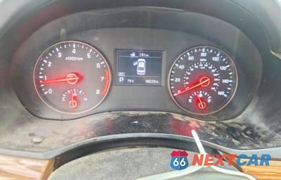Zdjęcie 9 z 12 samochodu: 2018 KIA CADENZA PREMIUM VIN:KNALB4J19J5120449 - miniatura