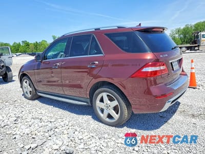 Drugie zdjęcie samochodu z przodu: 2014 MERCEDES-BENZ ML 550 4MATIC VIN:4JGDA7DB6EA308290 - miniatura