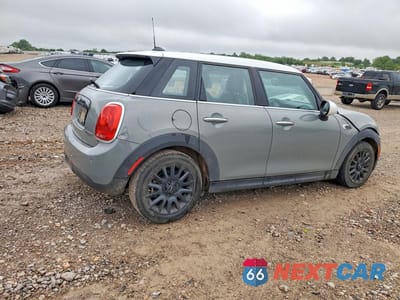 Trzecie zdjęcie samochodu z tyłu: 2018 MINI COOPER VIN:WMWXU1C56J2F81526 - miniatura