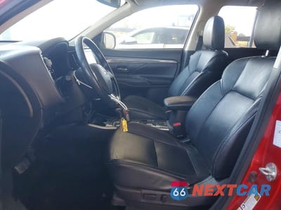 Zdjęcie 7 z 13 samochodu: 2019 MITSUBISHI OUTLANDER SE VIN:JA4AZ3A34KZ040787 - miniatura