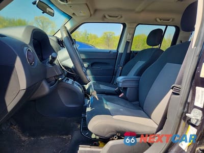 Zdjęcie 7 z 13 samochodu: 2014 JEEP PATRIOT SPORT VIN:1C4NJPBB4ED692452 - miniatura