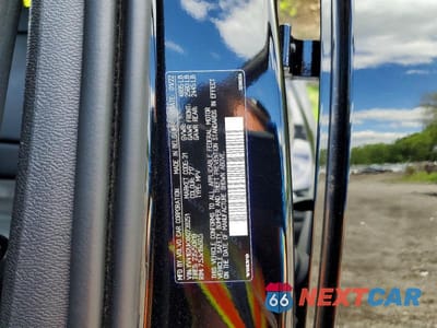 Zdjęcie 14 z 14 samochodu: 2022 VOLVO XC40 T5 MOMENTUM VIN:YV4162UKXN2739251 - miniatura