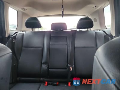 Zdjęcie 10 z 13 samochodu: 2011 MERCEDES-BENZ GLK 350 VIN:WDCGG5GB2BF574768 - miniatura
