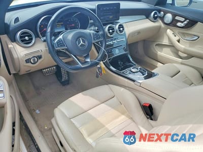 Zdjęcie 8 z 13 samochodu: 2017 MERCEDES-BENZ C 300 4MATIC VIN:WDDWJ4KB2HF525525 - miniatura