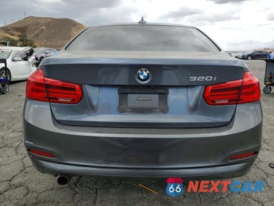 Zdjęcie 6 z 12 samochodu: 2018 BMW 320 I VIN:WBA8E1G59JNU92847 - miniatura