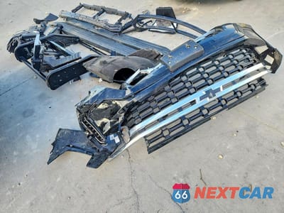 Zdjęcie 13 z 14 samochodu: 2024 CHEVROLET TAHOE C1500 VIN:1GNSCLED5RR172960 - miniatura